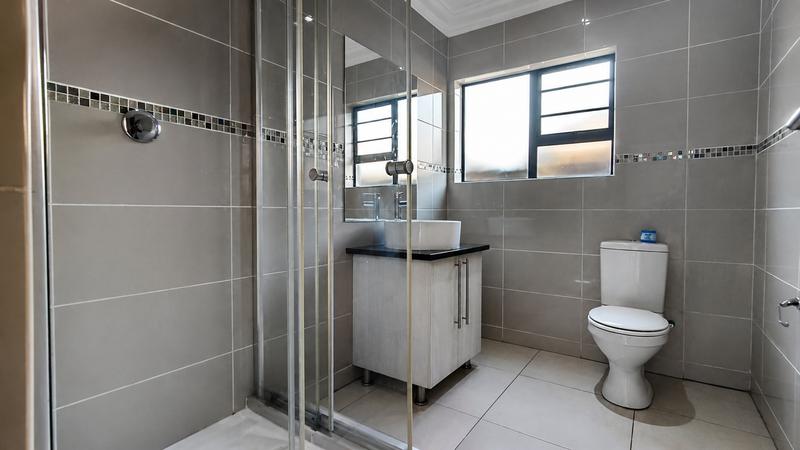 2 Bedroom Property for Sale in Heuwelsig Free State